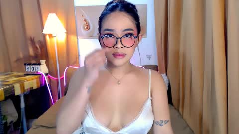 Snapshot of wildsassy0719 chatting on April 2026 09:54:02 AM shea online show from April 2026 09:54:02 AM