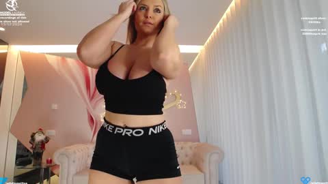 Lili online show from December 2024 03:20:02 PM