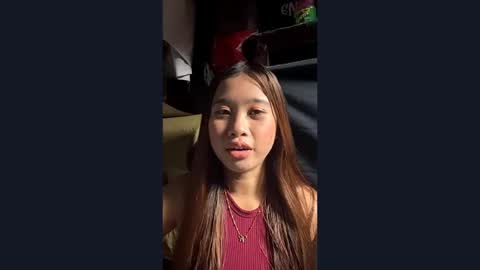 Snapshot of willenekorus chatting on April 2026 05:10:02 AM Clara online show from April 2026 05:10:02 AM