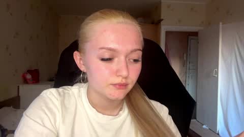 Sophia online show from March 2026 02:39:02 PM