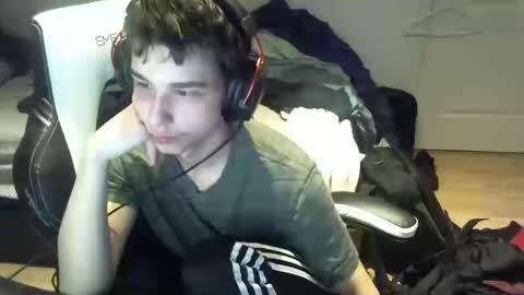 willfro_ online show from October 2025 02:00:01 AM