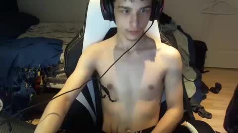 willfro_ online show from October 2025 01:39:01 AM