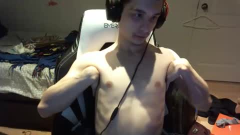 willfro_ online show from December 2025 05:02:01 AM