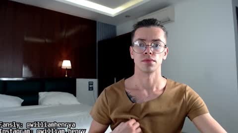 Snapshot of william_henry_a chatting on January 2025 03:43:01 AM William online show from January 2025 03:43:01 AM