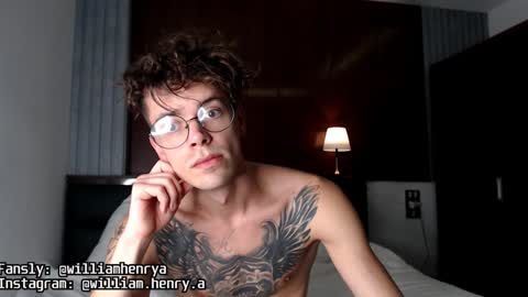 Snapshot of william_henry_a chatting on January 2025 08:54:02 AM William online show from January 2025 08:54:02 AM