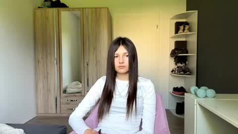 Snapshot of williemaemeachem chatting on June 2026 09:14:01 AM Mari online show from June 2026 09:14:01 AM