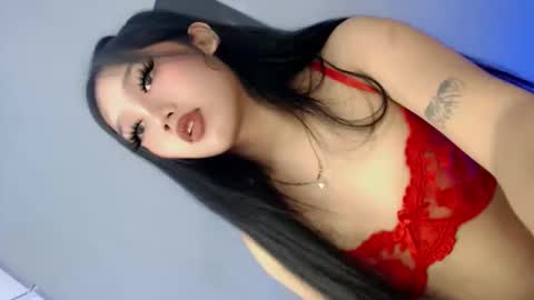 LE XI online show from January 2026 01:38:02 PM