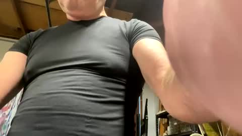Snapshot of willirob chatting on May 2026 01:27:01 PM William online show from May 2026 01:27:01 PM
