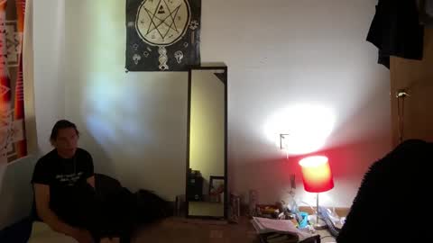 Snapshot of willlohne5 chatting on October 2025 06:59:01 PM Ville Lohner online show from October 2025 06:59:01 PM