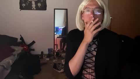 Snapshot of willlohne5 chatting on November 2025 10:38:01 AM Ville Lohner online show from November 2025 10:38:01 AM