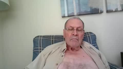 Snapshot of willnedoher chatting on January 2025 04:55:01 PM Willhedoher online show from January 2025 04:55:01 PM