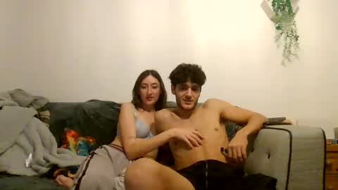 willy_est_95 online show from November 2025 11:59:01 PM