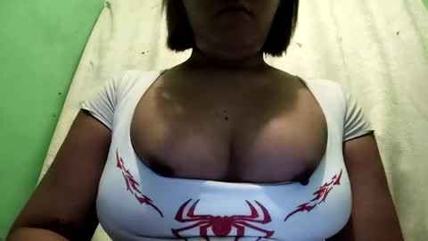 Snapshot of willyoumarrymex_ chatting on October 2025 06:06:02 PM J A S M I N E online show from October 2025 06:06:02 PM