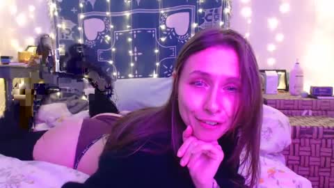 Snapshot of wingardiumleveveosa chatting on December 2024 11:51:01 PM Eevie online show from December 2024 11:51:01 PM