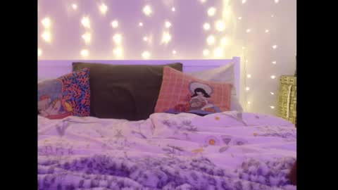 Snapshot of wingardiumleveveosa chatting on January 2025 04:05:01 AM Eevie online show from January 2025 04:05:01 AM