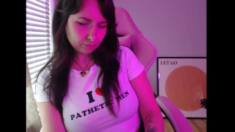 Snapshot of wingardiumleveveosa chatting on September 2025 11:48:01 PM Eevie online show from September 2025 11:48:01 PM