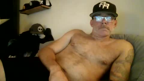 Snapshot of wingnutt765733 chatting on October 2025 06:05:01 AM wingnutt765733 online show from October 2025 06:05:01 AM