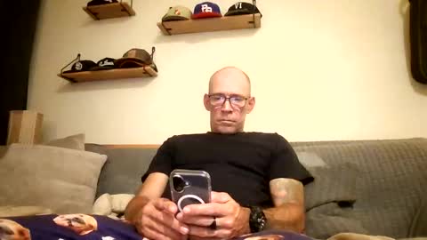 wingnutt765733 online show from March 2026 03:33:02 AM