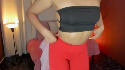 Snapshot of wini_fer chatting on June 2026 02:05:01 PM Wini Fer online show from June 2026 02:05:01 PM