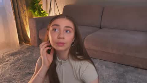 Lillian online show from April 2026 03:17:01 AM