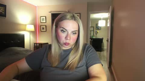 Winter Miracle online show from November 2025 04:04:01 AM