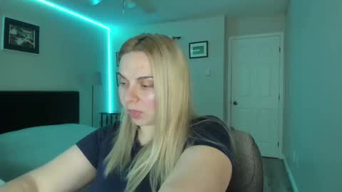 Winter Miracle online show from November 2025 05:12:01 PM