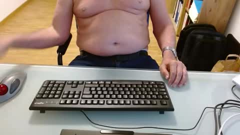 Snapshot of winterfreund99 chatting on May 2026 02:00:02 PM winterfreund99 online show from May 2026 02:00:02 PM