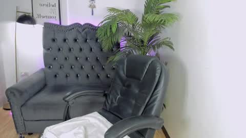 Snapshot of winterkissesx chatting on June 2026 02:11:01 AM Winter online show from June 2026 02:11:01 AM