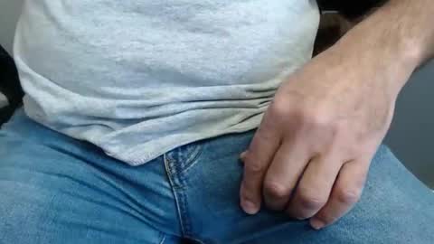 Snapshot of wisanonymousman chatting on November 2025 04:40:01 PM Wisa Randy online show from November 2025 04:40:01 PM