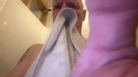 Snapshot of wishwood2323x chatting on March 2026 03:00:02 AM wishwood2323x online show from March 2026 03:00:02 AM