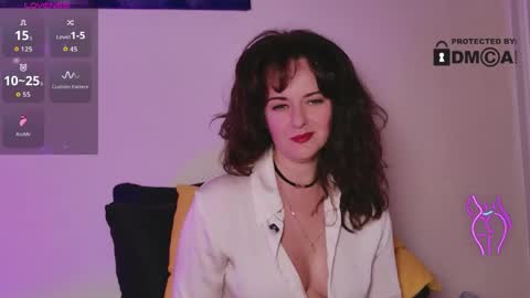 Snapshot of witch_in_velvet chatting on April 2026 06:43:02 PM Witch online show from April 2026 06:43:02 PM