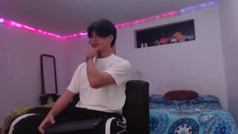 Snapshot of with_ken chatting on February 2026 01:31:01 AM Ken online show from February 2026 01:31:01 AM