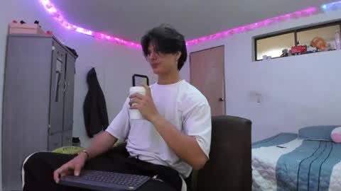 Snapshot of with_ken chatting on March 2026 03:45:02 AM Ken online show from March 2026 03:45:02 AM