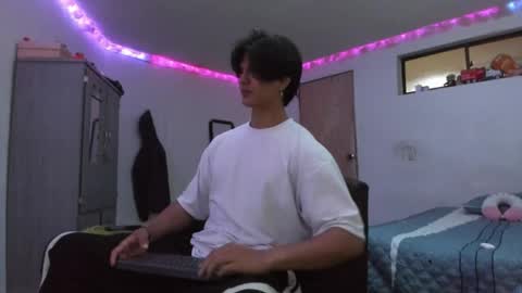 Snapshot of with_ken chatting on March 2026 12:43:02 AM Ken online show from March 2026 12:43:02 AM