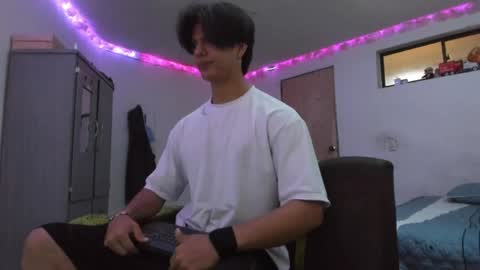 Snapshot of with_ken chatting on March 2026 07:04:02 PM Ken online show from March 2026 07:04:02 PM