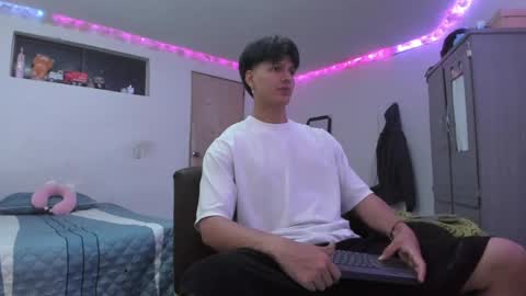 Snapshot of with_ken chatting on April 2026 04:56:01 AM Ken online show from April 2026 04:56:01 AM