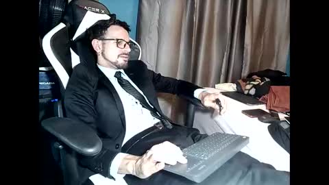 Wizarest online show from February 2025 02:40:01 AM
