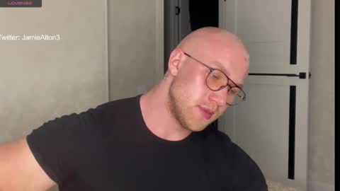 Wlademar online show from October 2025 09:12:02 PM