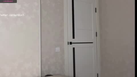 Wlademar online show from November 2025 12:57:01 AM