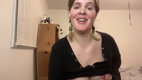 Moth online show from December 2024 10:40:02 PM