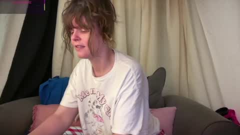 Snapshot of wldntulik2no chatting on June 2026 02:59:01 PM Moth online show from June 2026 02:59:01 PM