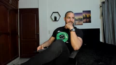 Snapshot of wncmodels chatting on September 2025 04:04:02 AM Magnus Dark independent model online show from September 2025 04:04:02 AM