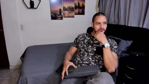 Snapshot of wncmodels chatting on September 2025 12:38:01 AM Magnus Dark independent model online show from September 2025 12:38:01 AM