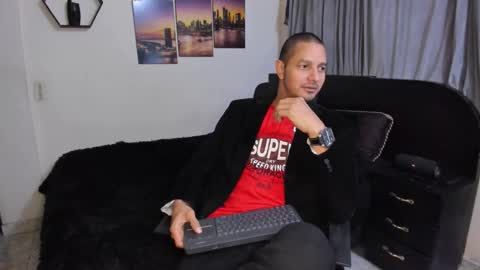 Snapshot of wncmodels chatting on December 2025 04:53:01 AM Magnus Dark independent model online show from December 2025 04:53:01 AM