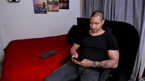 Snapshot of wncmodels chatting on April 2026 05:36:02 AM Magnus Dark independent model online show from April 2026 05:36:02 AM