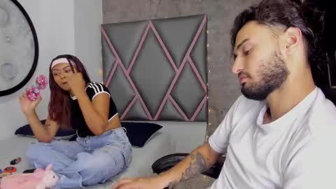 Snapshot of wolf_kitty0 chatting on March 2026 11:47:02 AM Nicolas Y Laura online show from March 2026 11:47:02 AM