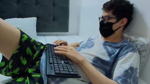  W O L F  online show from February 2025 11:13:01 AM