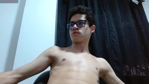  W O L F  online show from November 2025 11:32:01 AM