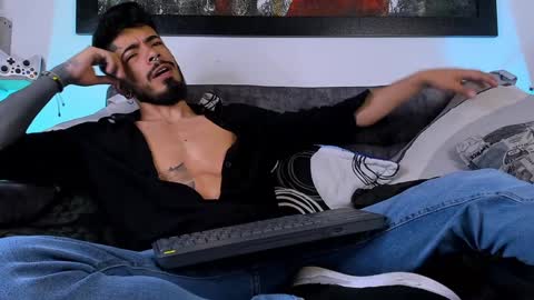 Snapshot of wolferatus chatting on January 2025 08:56:02 PM wolferatus online show from January 2025 08:56:02 PM