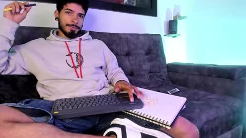 Snapshot of wolferatus chatting on October 2025 11:38:02 PM wolferatus online show from October 2025 11:38:02 PM